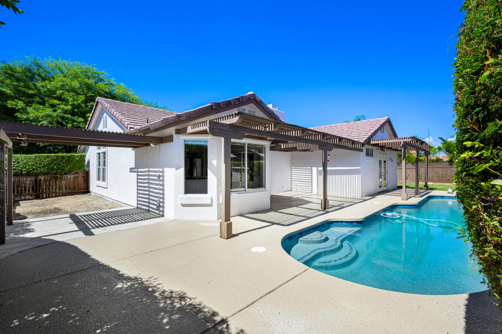 MLS #219135742DA image #17