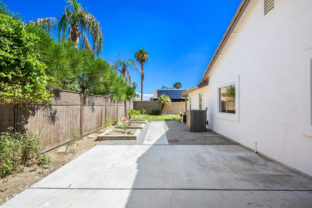 MLS #219135742DA image #22