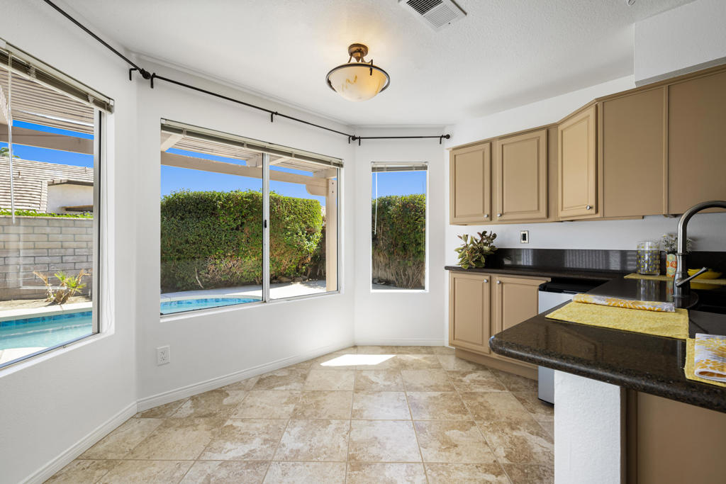 MLS #219135742DA image #5