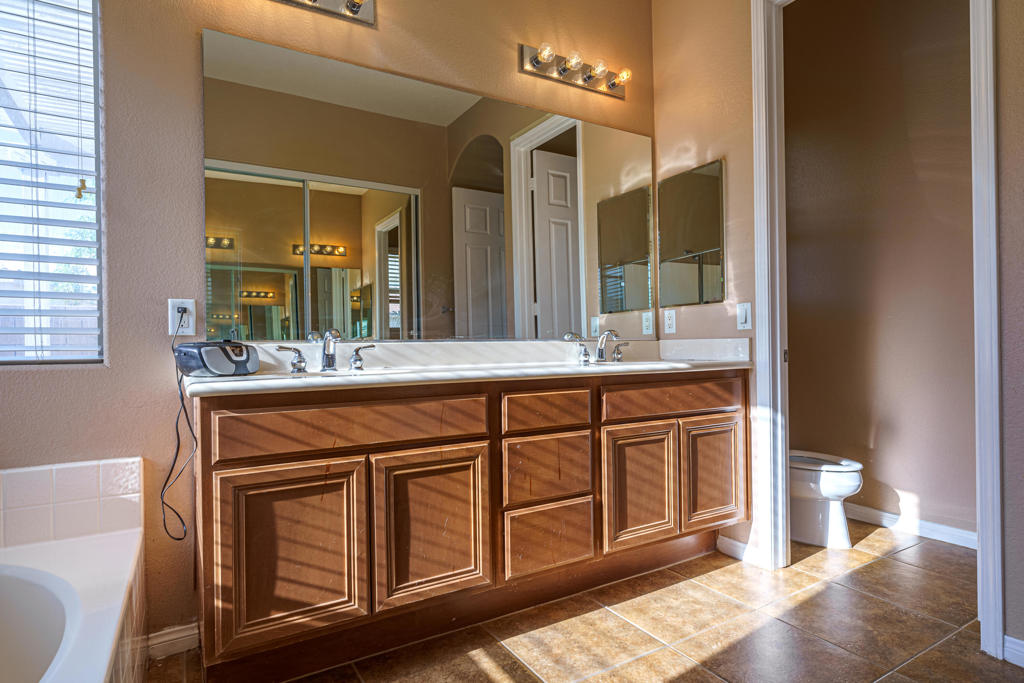 MLS #219135744DA image #13