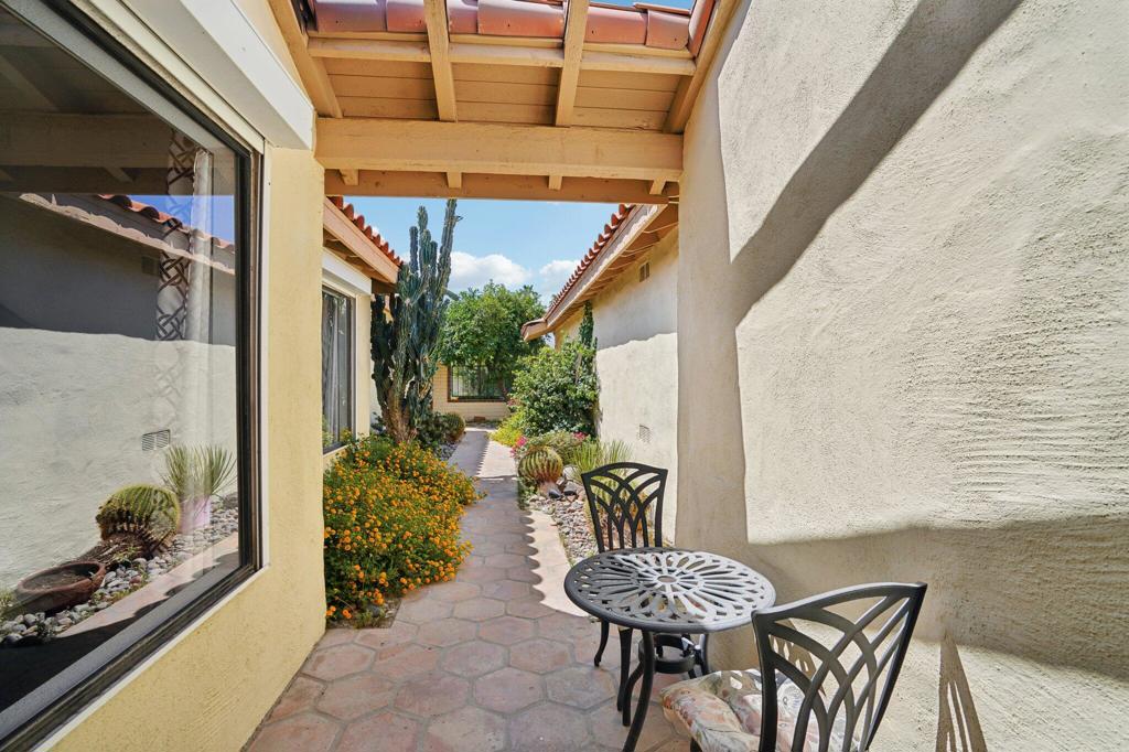 MLS #219135750DA image #2