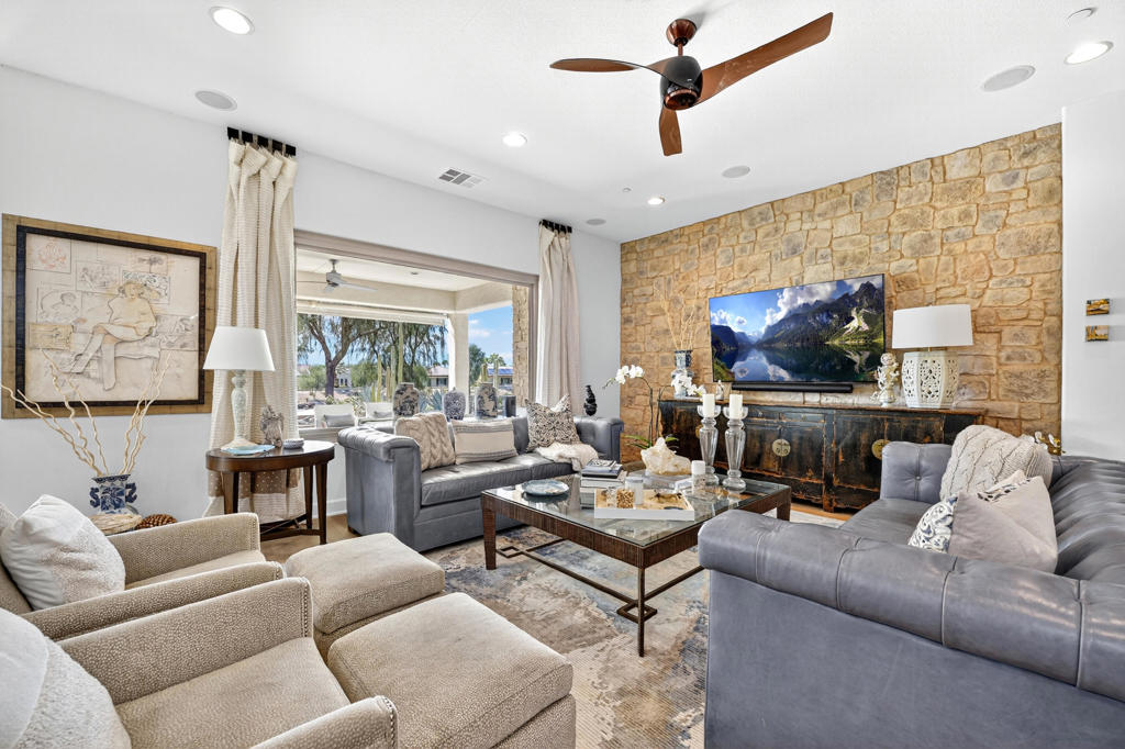 MLS #219135784DA image #10