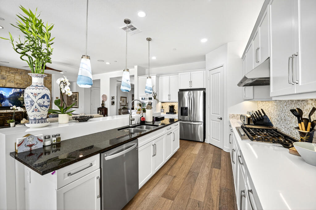 MLS #219135784DA image #13