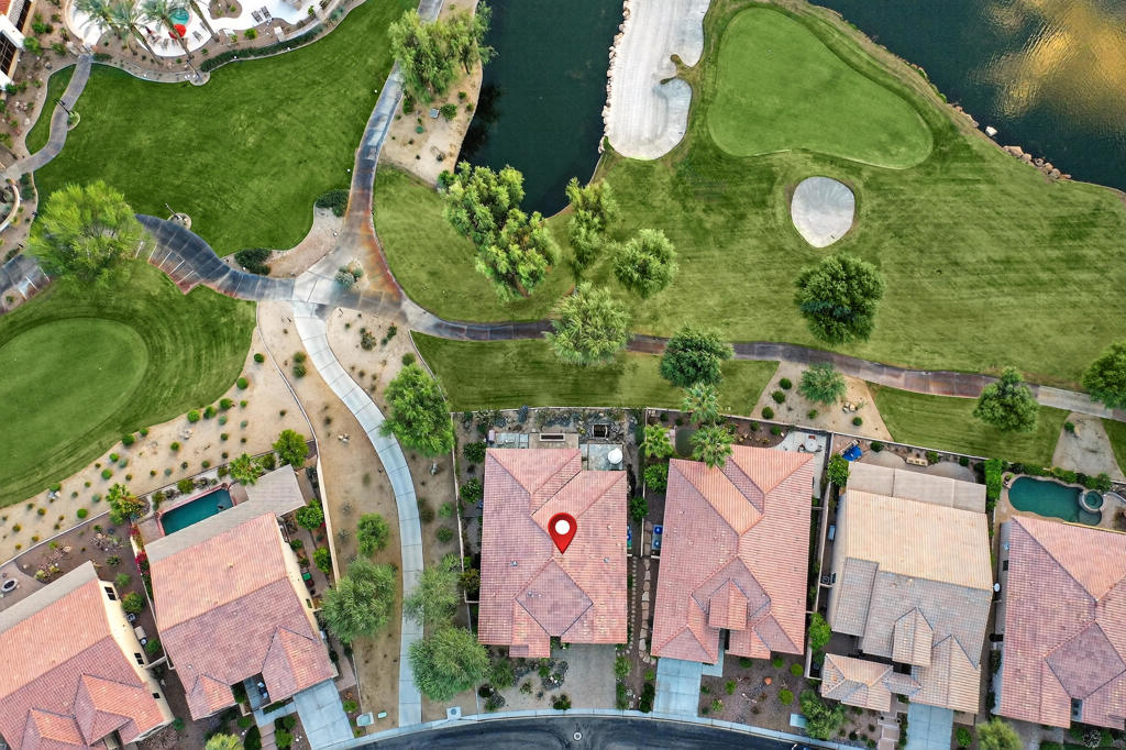 MLS #219135784DA image #2