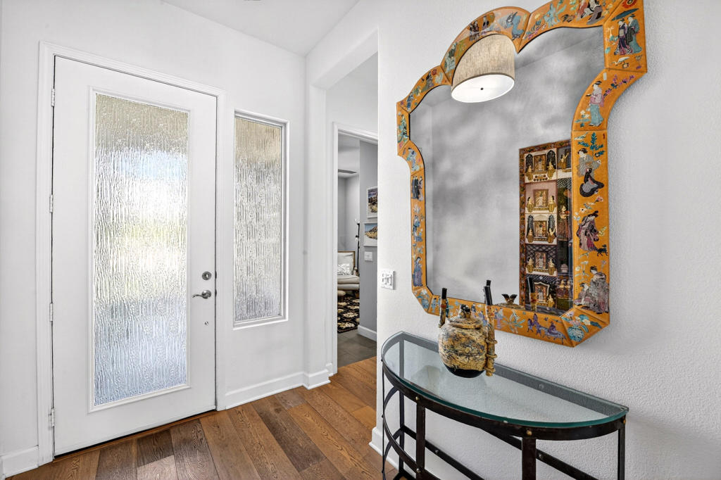 MLS #219135784DA image #4