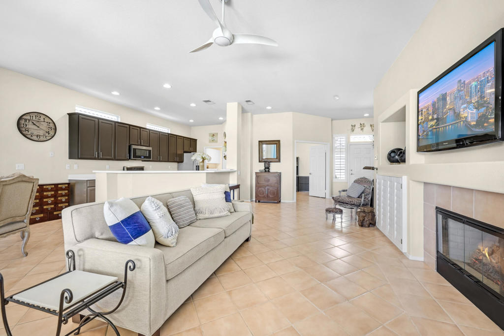 MLS #219135785DA image #10