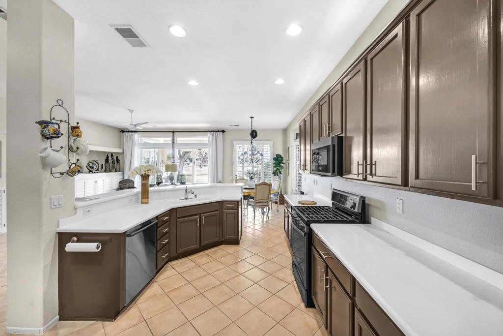 MLS #219135785DA image #13