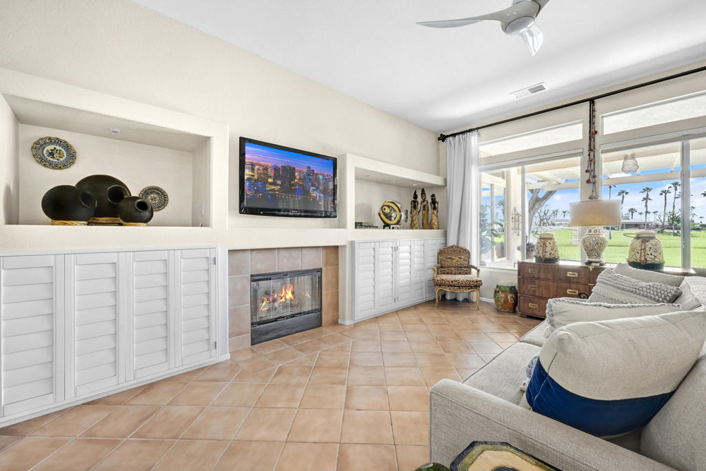 MLS #219135785DA image #8