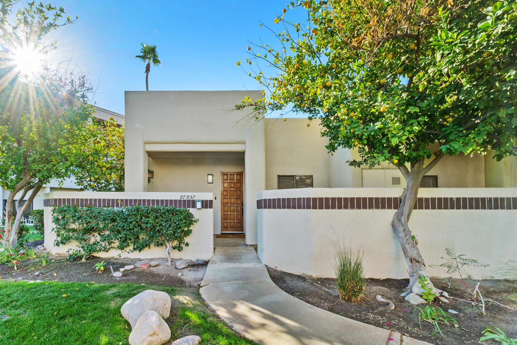 MLS #219135803DA image #1