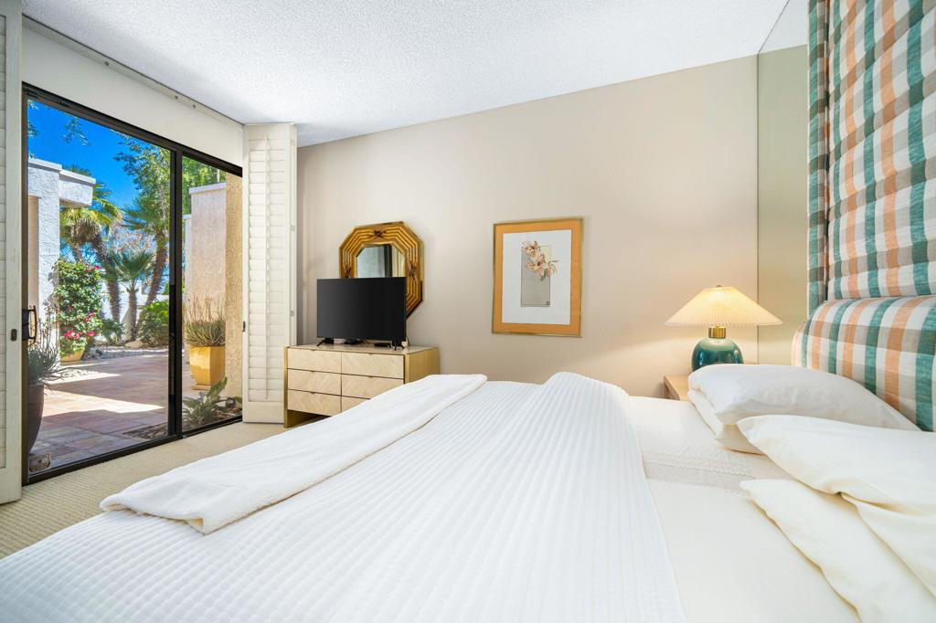 MLS #219135808DA image #32