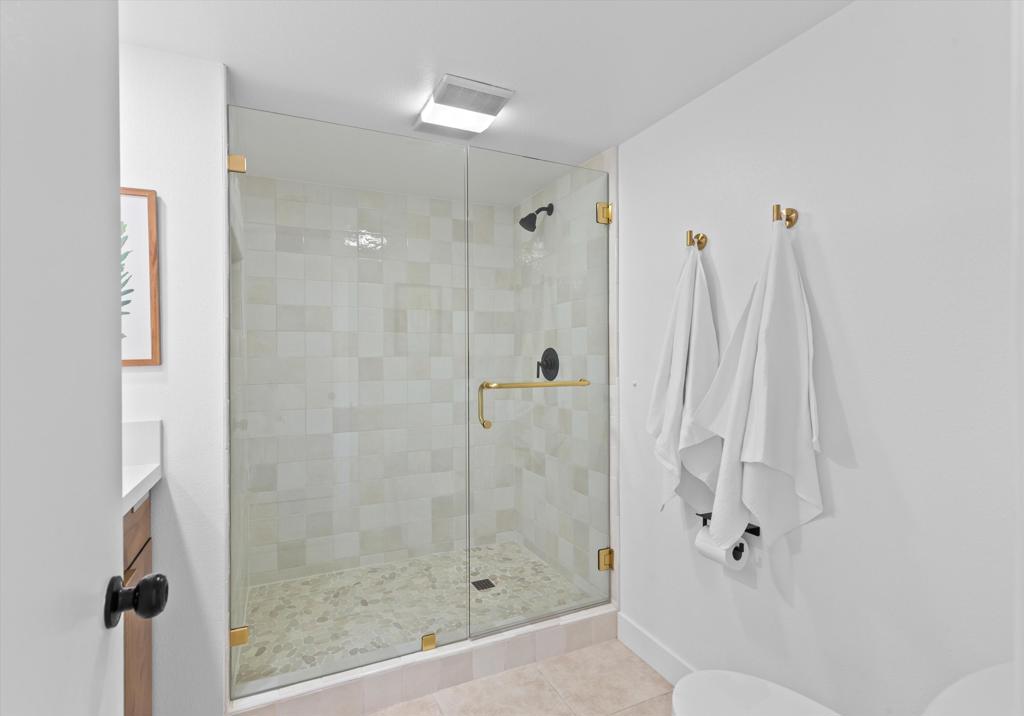 MLS #219135816DA image #14