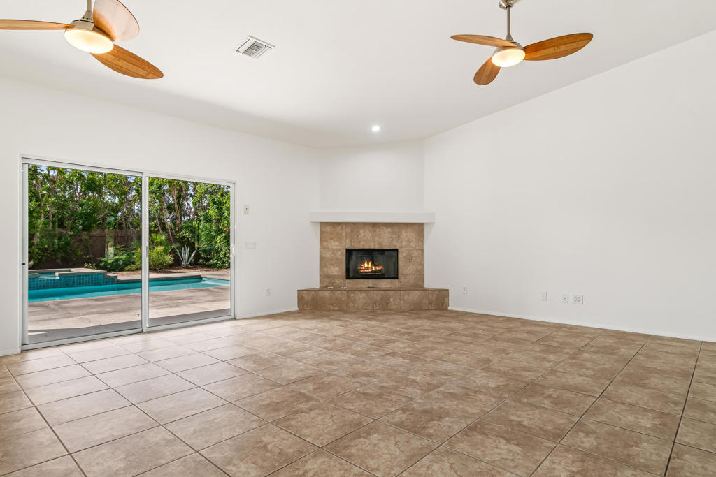 MLS #219135820PS image #2