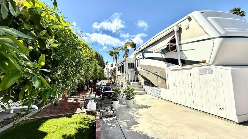 MLS #219135823DA image #3