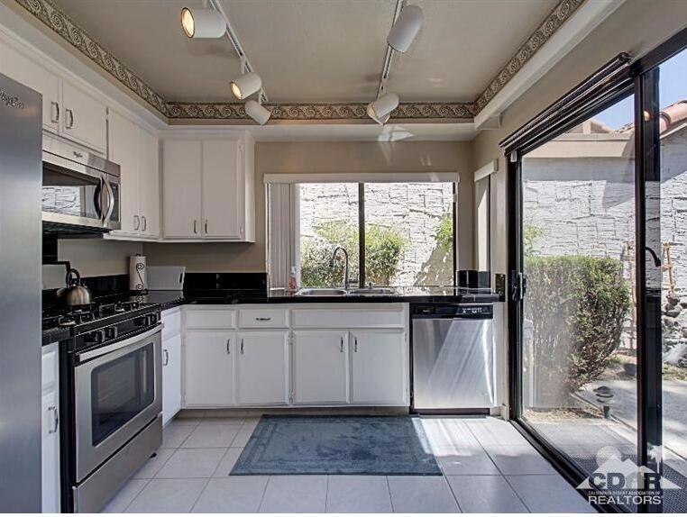 MLS #219135832DA image #4