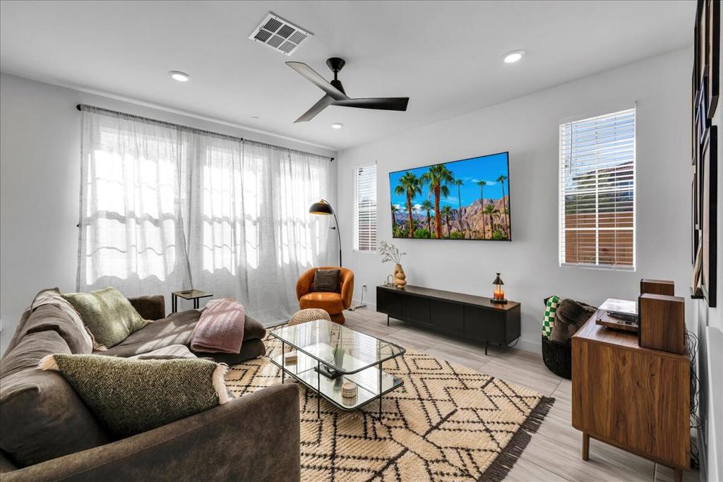 MLS #219135840PS image #4