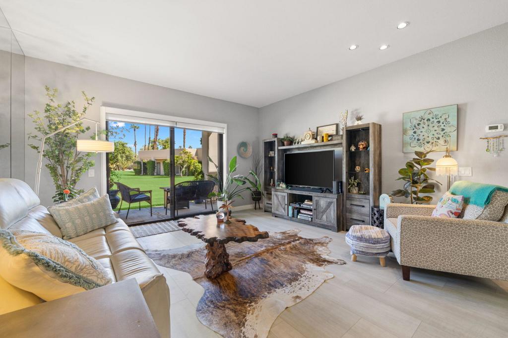 MLS #219135842DA image #14