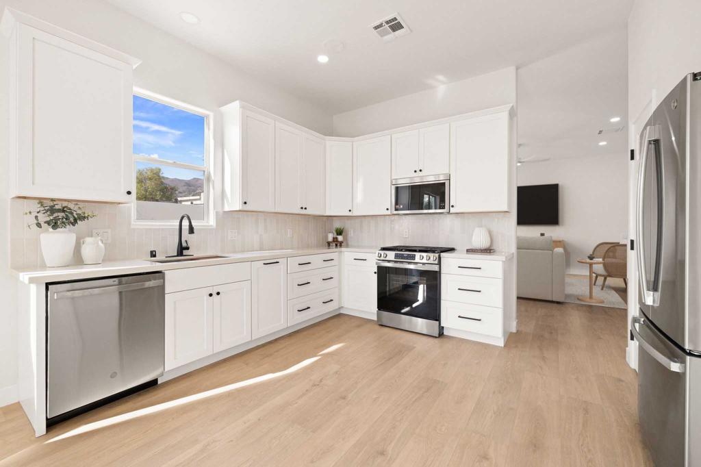 MLS #219135854DA image #5