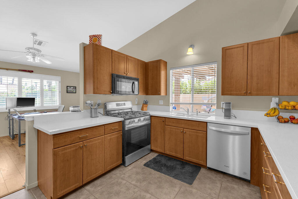 MLS #219135861DA image #14