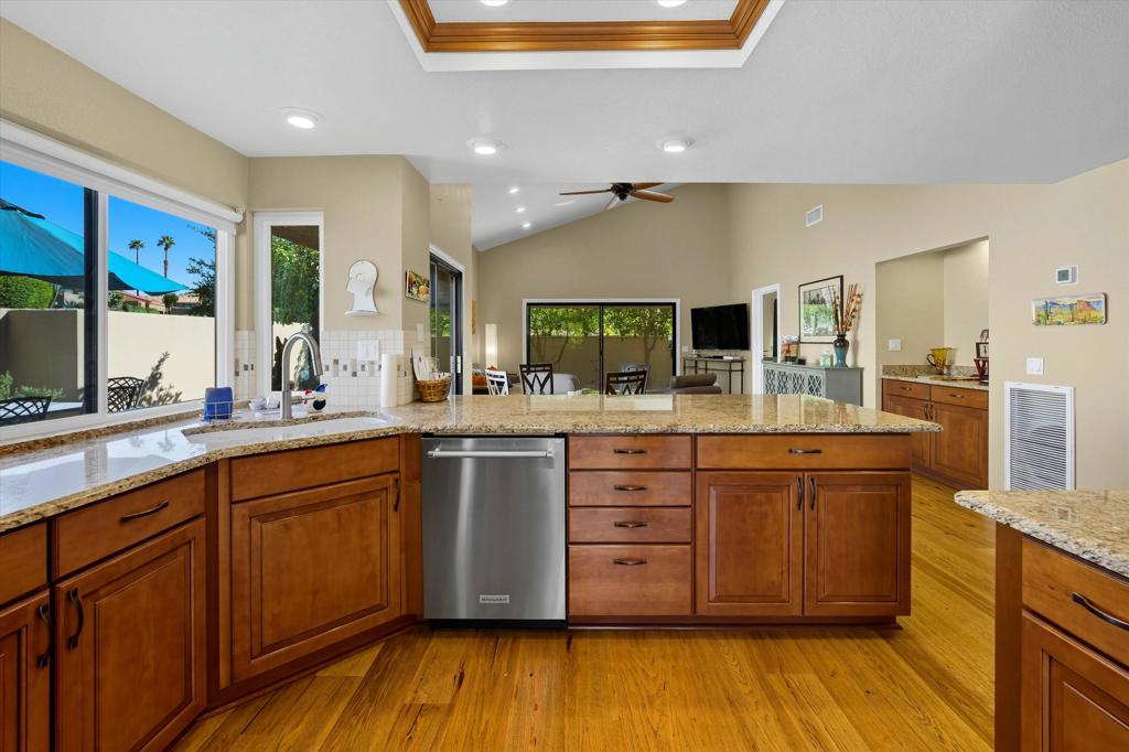 MLS #219135864DA image #24