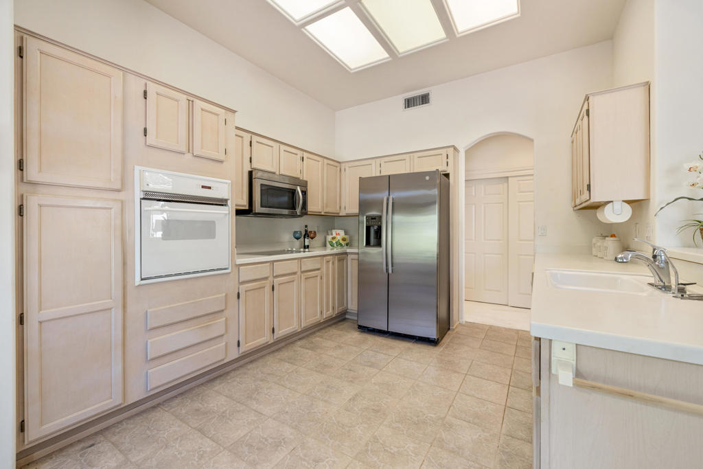 MLS #219135865DA image #17