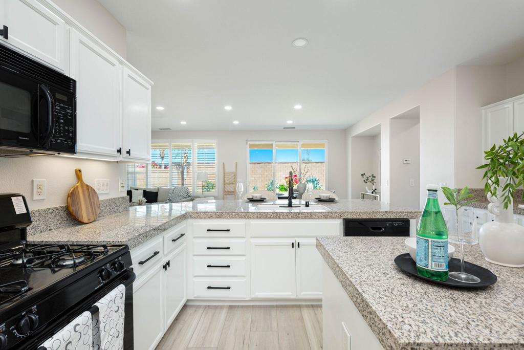 MLS #219135872DA image #13