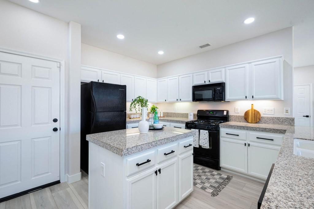 MLS #219135872DA image #9