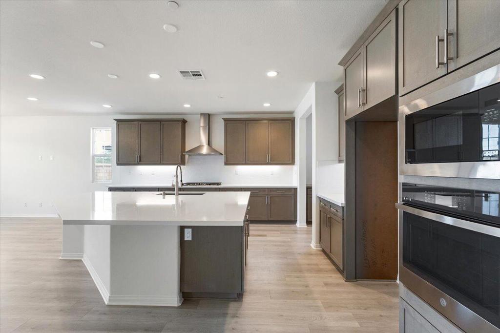 MLS #219135893DA image #5