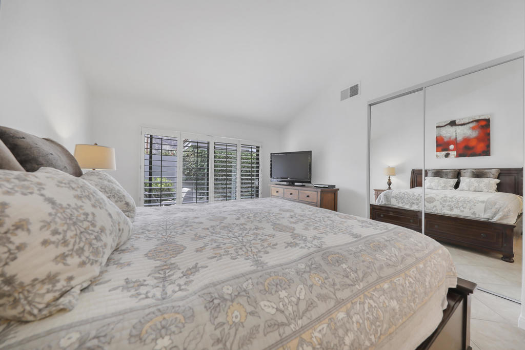 MLS #219135918DA image #16