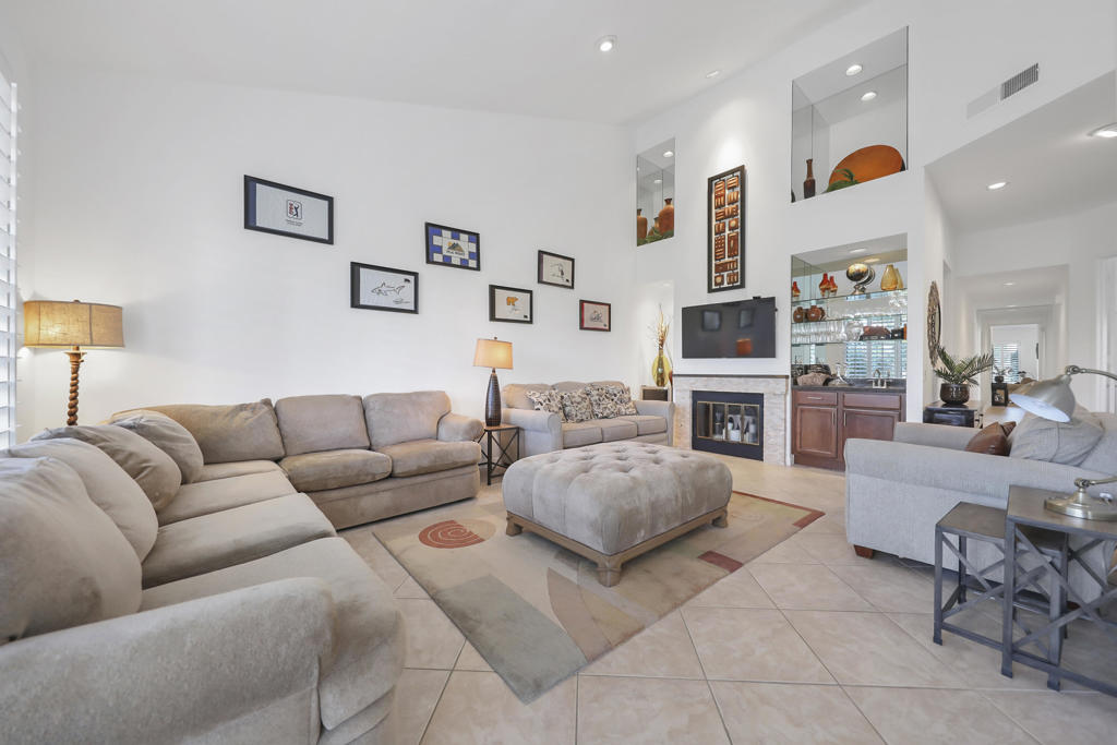 MLS #219135918DA image #5