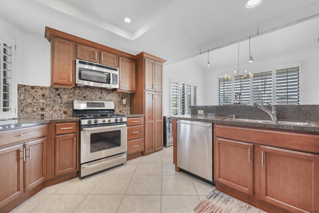 MLS #219135918DA image #9