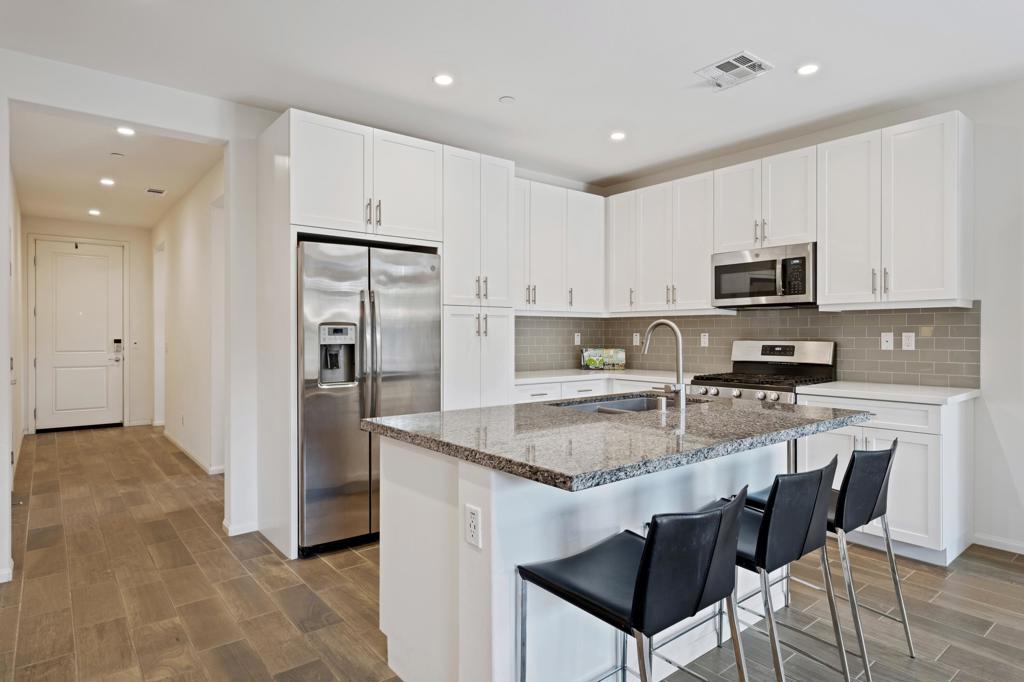 MLS #219135921DA image #4