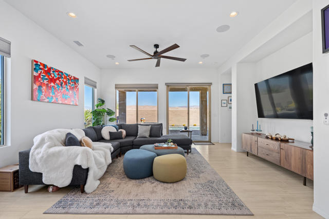 MLS #219135923DA image #9