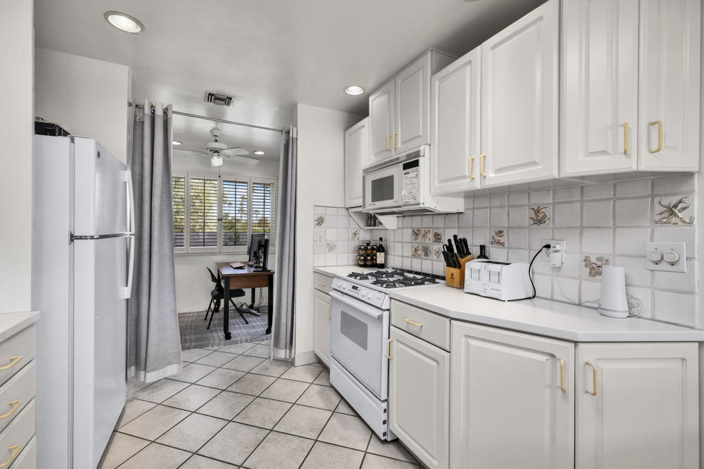 MLS #219135928PS image #13