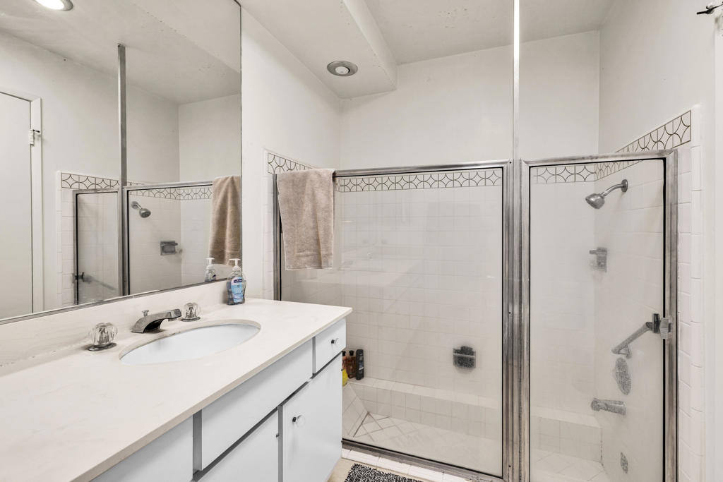 MLS #219135928PS image #16