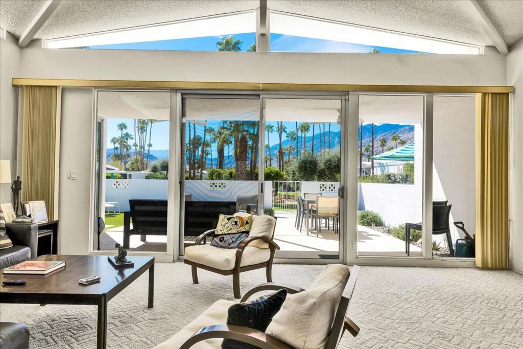 MLS #219135928PS image #2