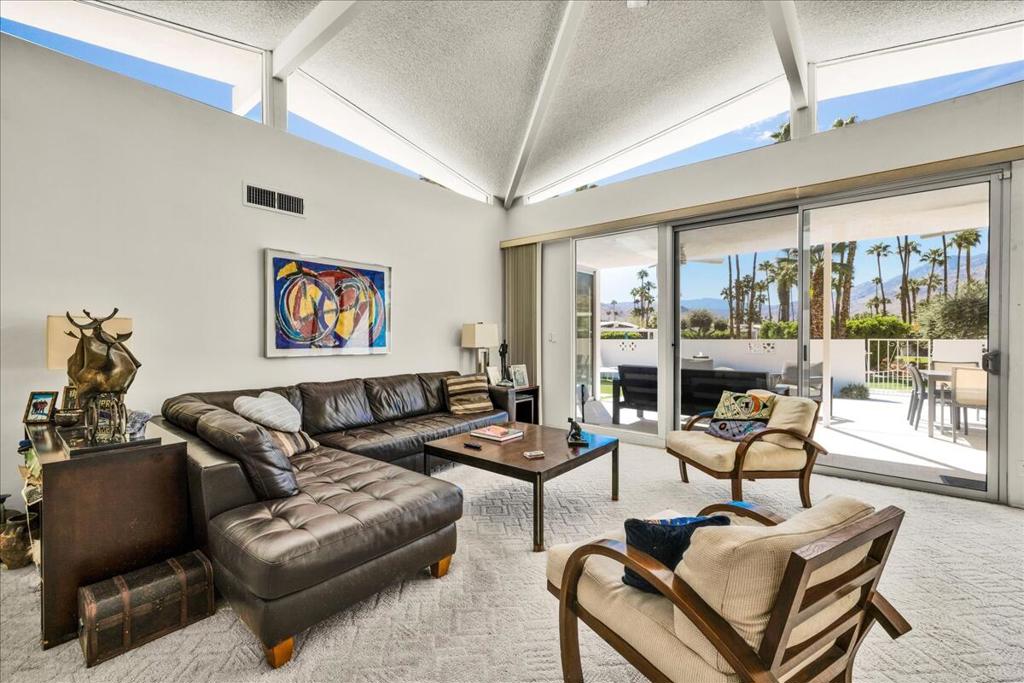 MLS #219135928PS image #5