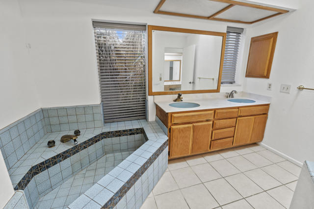 MLS #219135930DA image #14