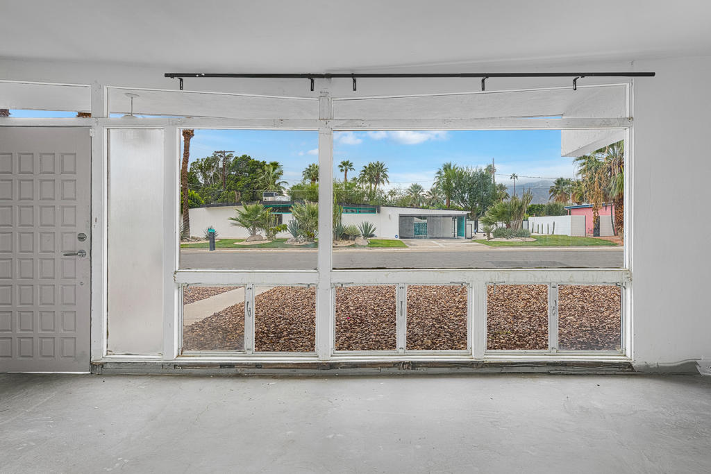 MLS #219135935PS image #3