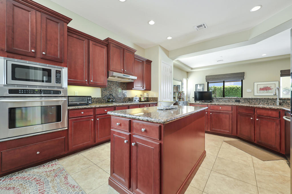 MLS #219135941DA image #14