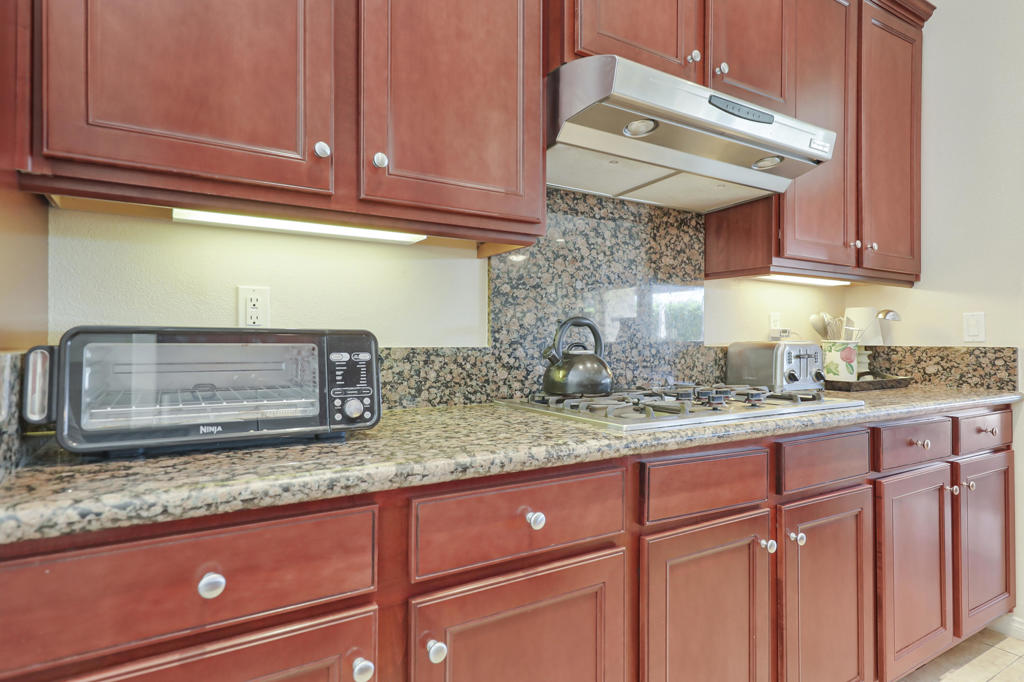 MLS #219135941DA image #16