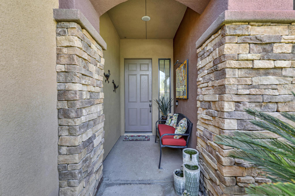 MLS #219135941DA image #3