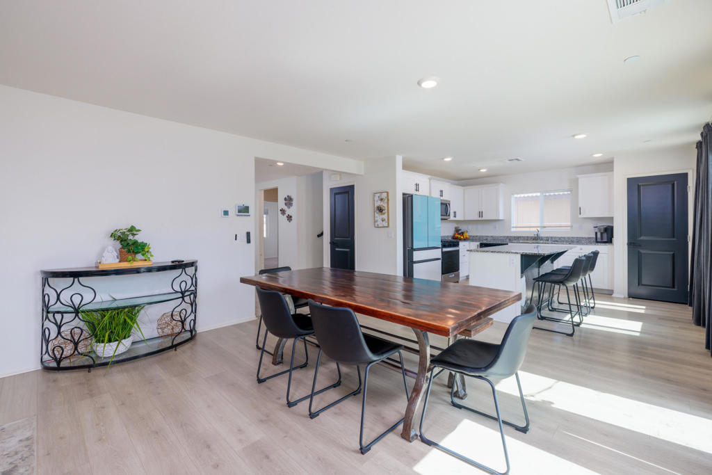 MLS #219135983DA image #5