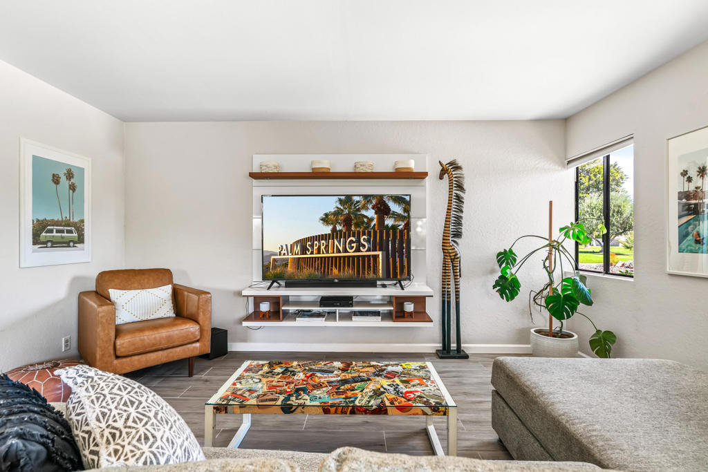 MLS #219135992DA image #10