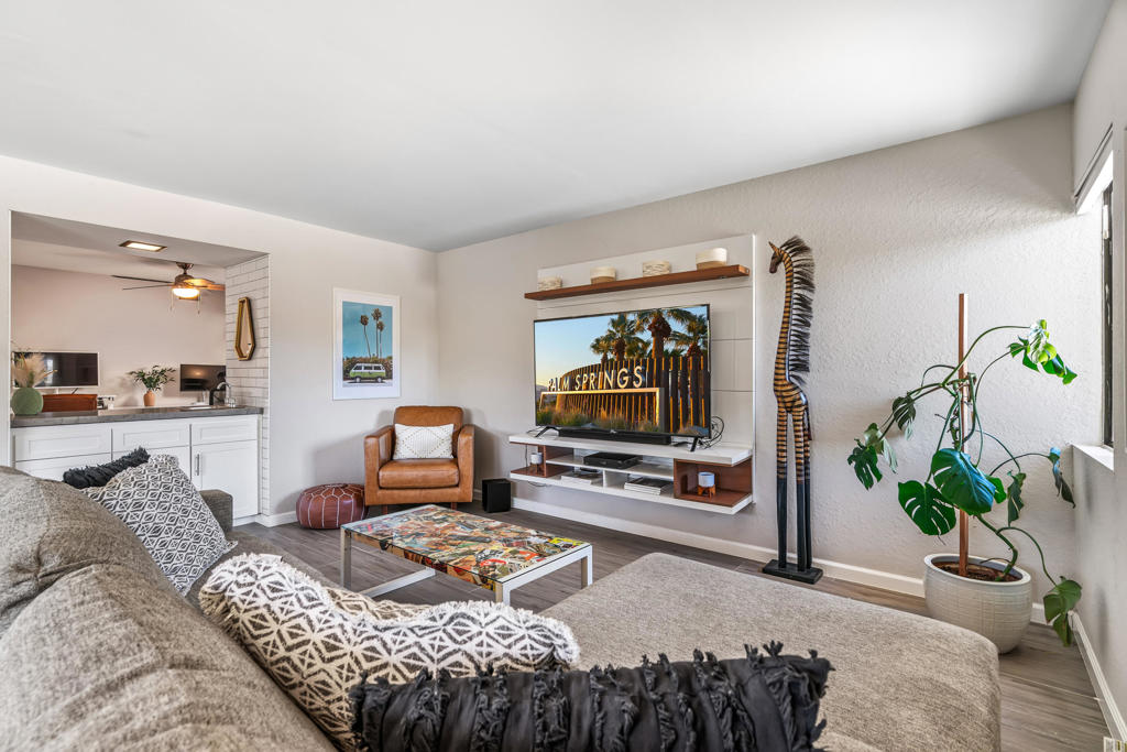 MLS #219135992DA image #11