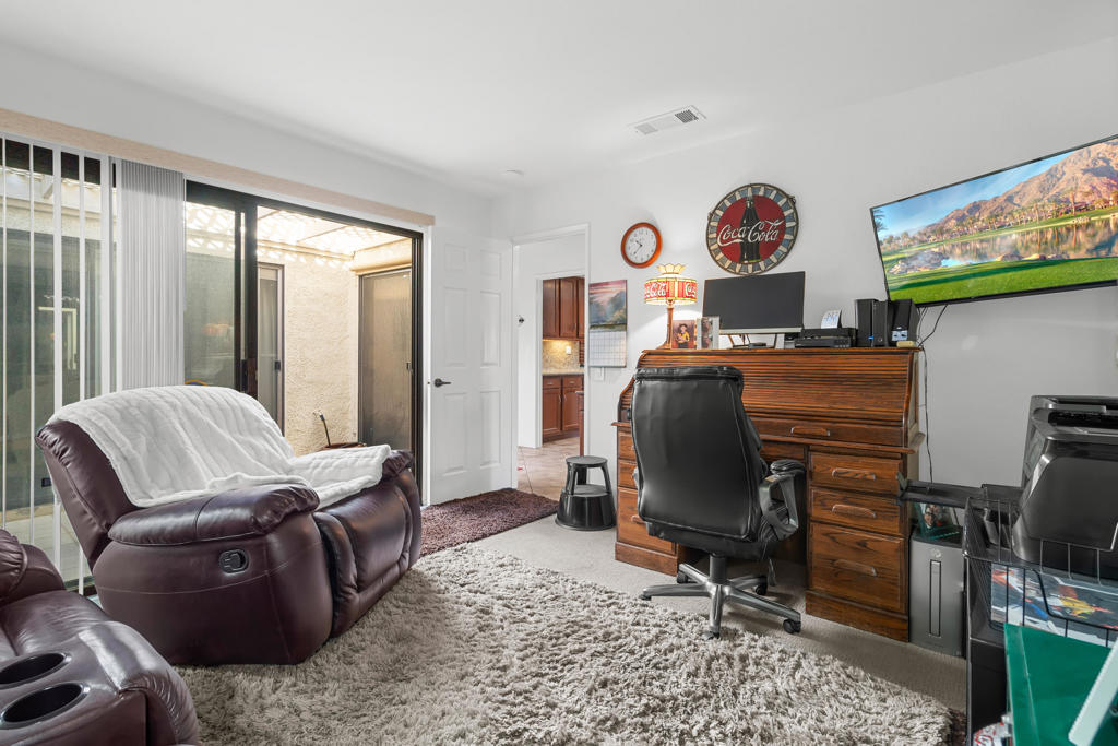 MLS #219136005PS image #8