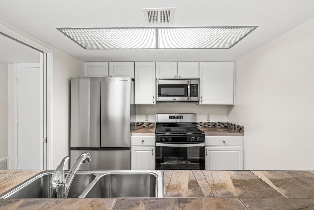 MLS #219136021PS image #1