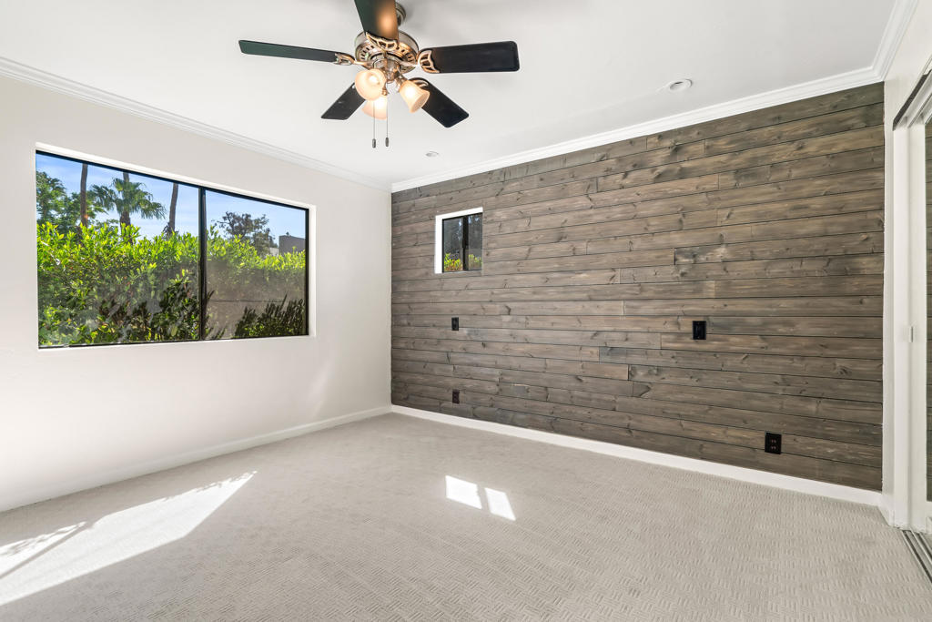 MLS #219136021PS image #2