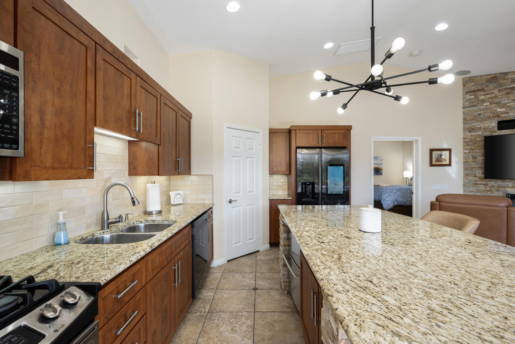 MLS #219136026DA image #28