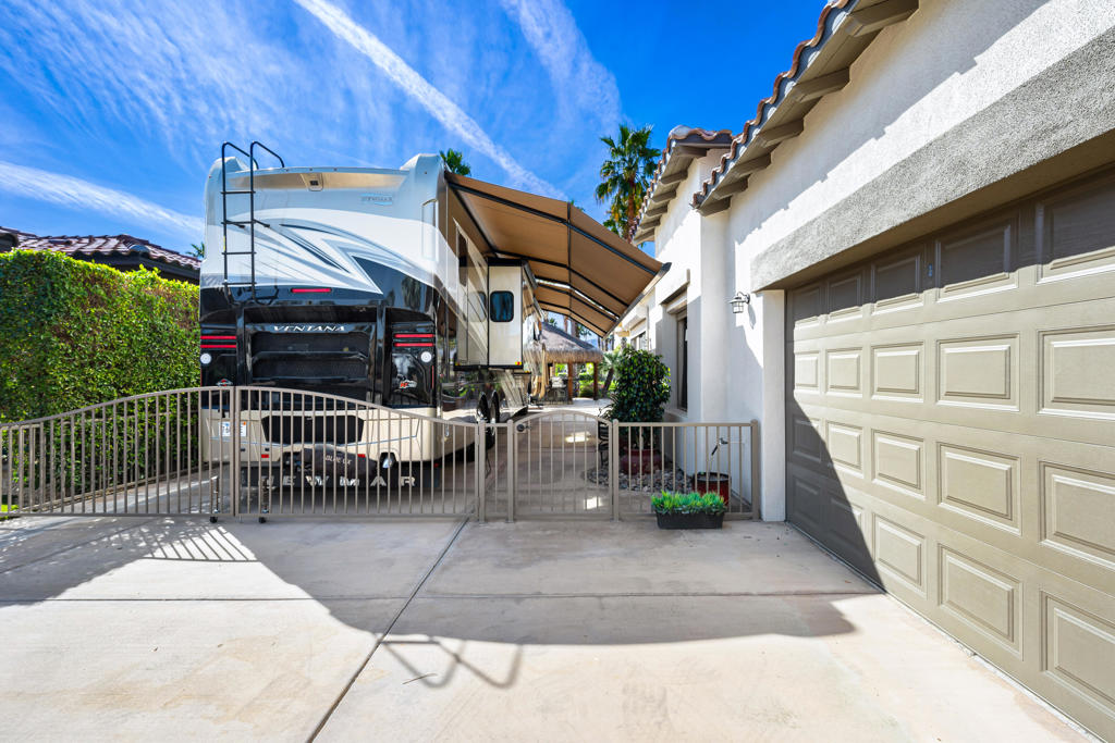 MLS #219136026DA image #5