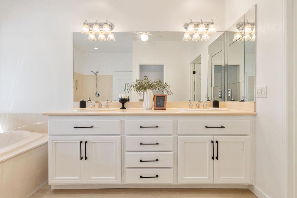 MLS #219136030DA image #13